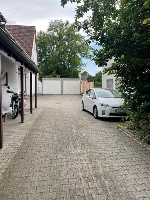 Ferienwohnung Messe- Augsburg- Legoland Guenzburg - 6 Personen Zusmarshausen Exterior foto